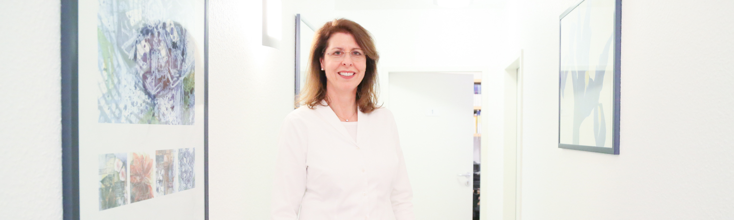 Dr Andrea Achtnich